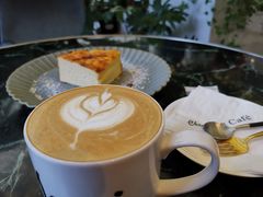 -chenity  cafe
