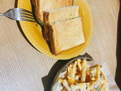 咖椰吐司-HELLO 27 意面·沙拉·帕尼尼