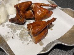 -蝴蝶里·粤菜·点心(滨江龙湖店)