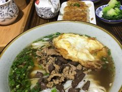 -裕新楼粉面馆·石磨手工粉(四方坪店)
