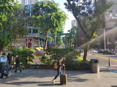 -詹爷爷乌节路街头冰淇淋