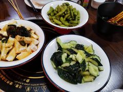 -虾弄弄海派小龙虾·牛羊蝎子火锅