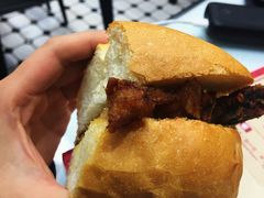 猪扒包-華人 華星冰室(氹仔 店)