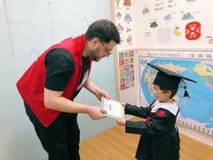 -i2青少儿英语(爱加星悦荟店)