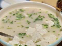 骨髓牛肉豆腐汤-鸭绿江民族饭店(总店)