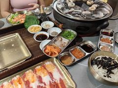 -围炉肉舍丹东海鲜烤肉·烤活鳗(步行街店)