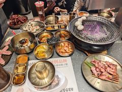 -草家酱蟹炭火烤肉店(珲春南路二店)