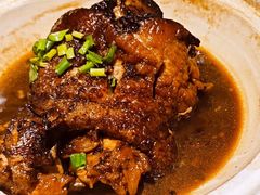 -老码头黑皮肘子锅包肉熏酱水饺(文政街店)