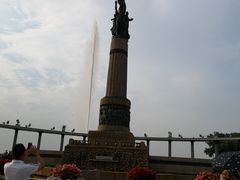 -人民防洪胜利纪念塔