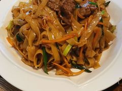 干炒牛肉河粉-粤点私厨(临桂枫林店)