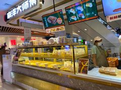 面包甜点陈列柜-南洋大师傅(昌平龙德广场店)