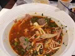 -成都你六姐·牛肉冒菜(城市集市合生汇店)