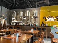 -HUZI虎滋精酿餐吧(京西大悦城店)