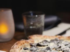 黑松露有机蛋Pizza-Atto Primo