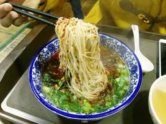 -陇上全荟兰州传统牛肉面(延吉路店)