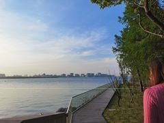 -上海滴水湖皇冠假日酒店