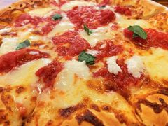 -城市大道红炉披萨烘焙坊