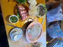-民食香·腊排骨野生菌美食(木府店)