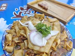 -壹阁胡羊焖饼(特色小吃街店)