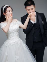 -光阴的故事婚纱摄影(苏州店)