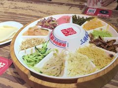 -怪噜范·老贵阳街头名小吃(鸿通城店)