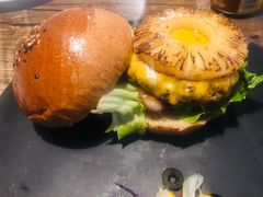 -HIGH FIVE哈福手工汉堡(桂林路店)