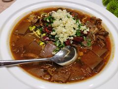 酸菜肥肠-霞客居酒店·霞客食府·宁海特色小海鲜