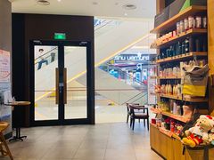 零售区-星巴克臻选(青岛金狮广场店)