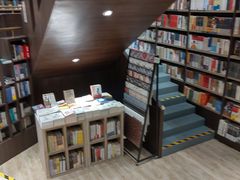 -钟书阁(群光广场店)