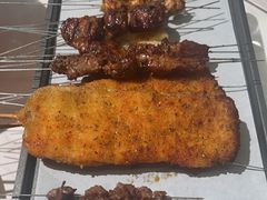 -嗨辣小聚·盘锦河蟹·海鲜烧烤龙虾(盘锦十年好店)