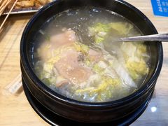 招牌猪爪砂锅-大佬李砂锅(钱江财富广场店)