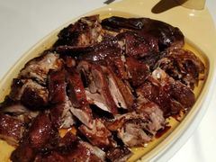 -八府香鸭·啫啫煲(华山路店)