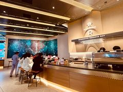 -星巴克臻选(上海合生汇1F店)
