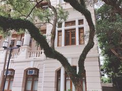 -香港大学