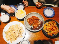 -95号酱骨·一块豆腐(展春园西路店)