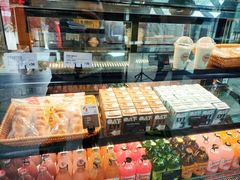 面包甜点陈列柜-原麦山丘(望京小街店)