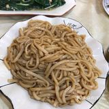 位于长兴路天鹅花园的伟记砂锅粥