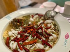 姚姚酸菜鱼中份-姚姚酸菜鱼·金戈戈香港豉油鸡(喜荟城联名店)