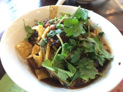 -海口骑楼小吃街