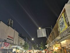 -周日夜市