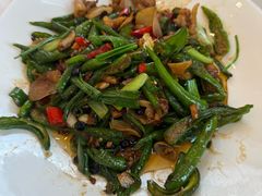 -天外天美食广场(哈尔滨路店)