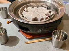 -围炉肉舍丹东海鲜烤肉·烤活鳗(步行街店)