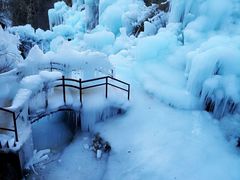 -大平台龙居瀑布旅游区