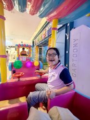 -卡通尼乐园(五彩世界店)