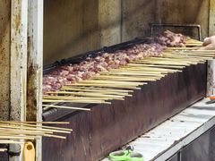-巴汗羊肉串烧烤店
