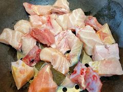 -老刘生态大鱼坊铁锅炖鱼(赛马场店)