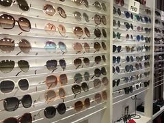 -目艮眼镜SHOWROOM(品牌集合店)