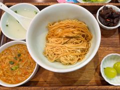 -蟹上黄·蟹黄面·江南糖水(人民广场店)