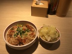 -八二小区抄手(龙湖上城天街店)