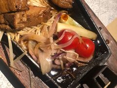 -穹六人间 people 6(岳阳路店)